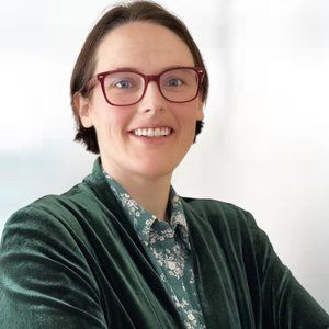Meet your Posher, Claudia